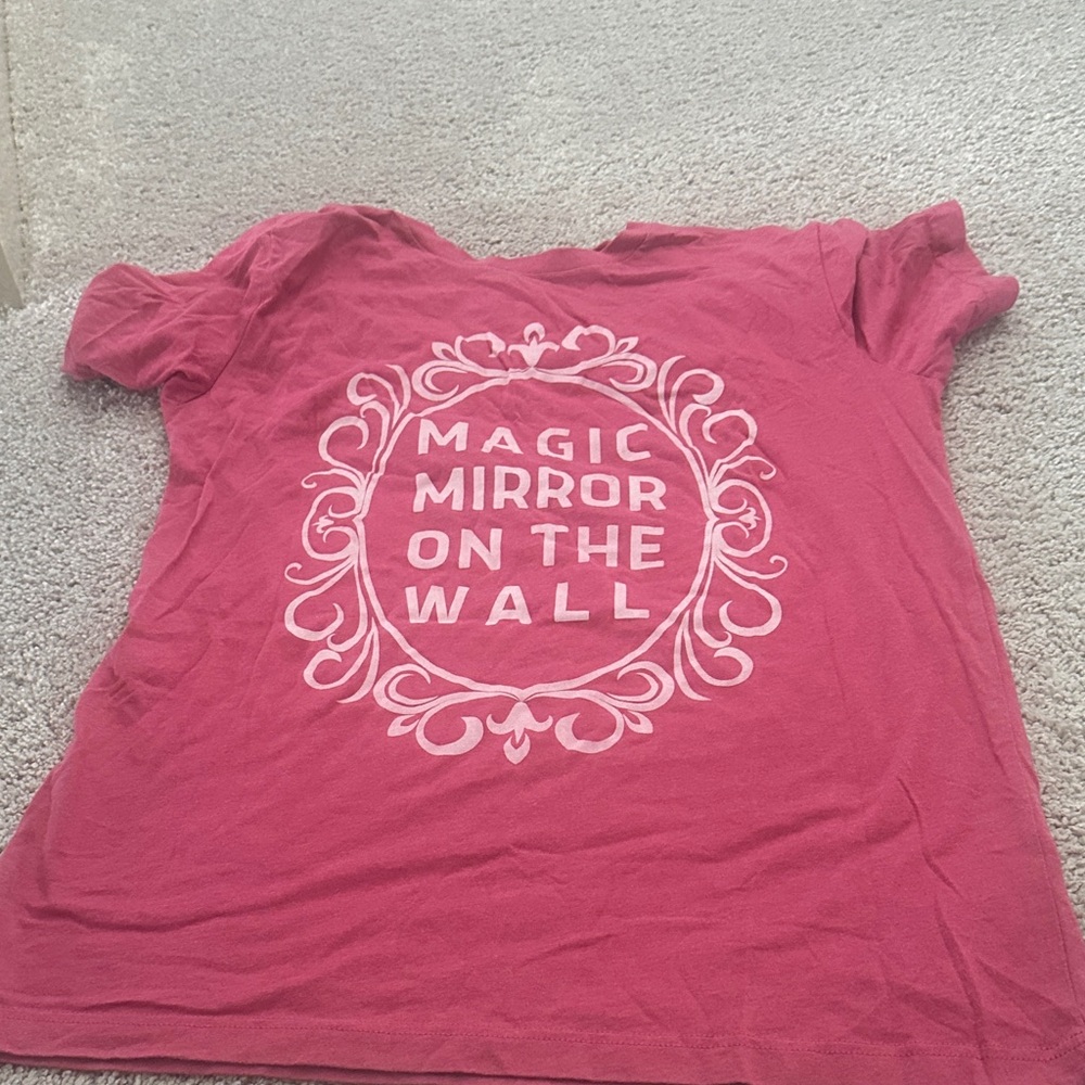 Pink Graphic Tee "Magic Mirror on the Wall" Disney Snow White